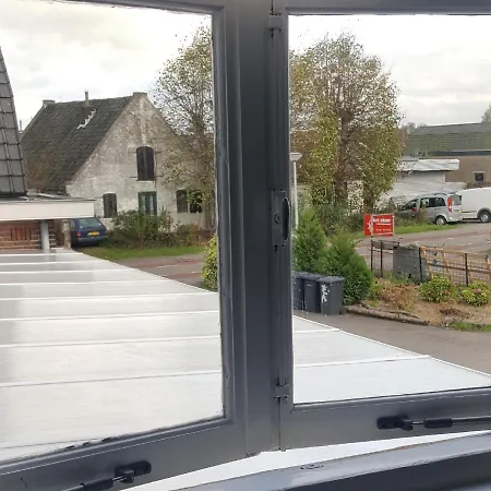 Het Zwanennest Bed & Breakfast Den Ilp